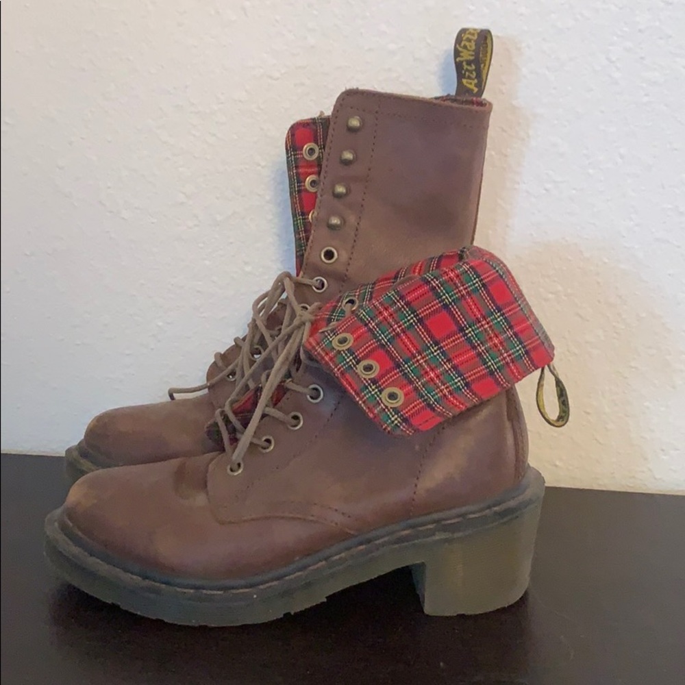 Heeled Dr Marten brown boots - size 37
